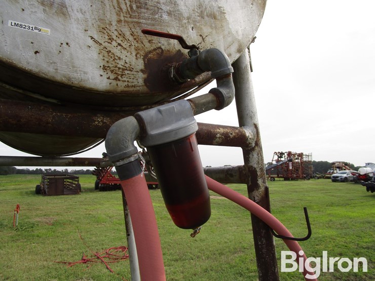 560-gal-fuel-tank-on-stand-image-15