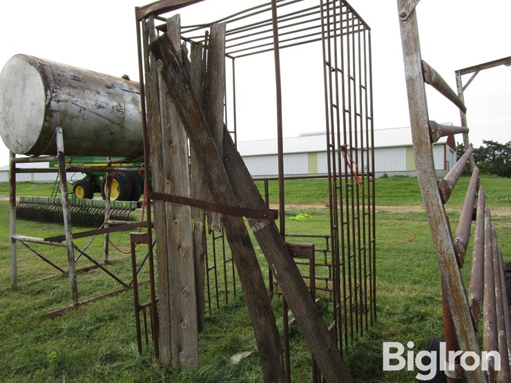 long-bed-pickup-slide-in-stock-rack-image-8