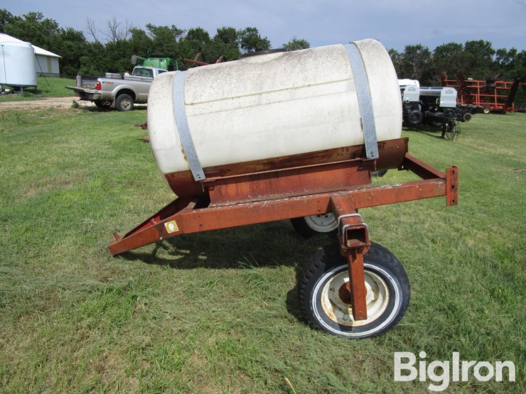 sprayer-tank-on-trailer-image-8