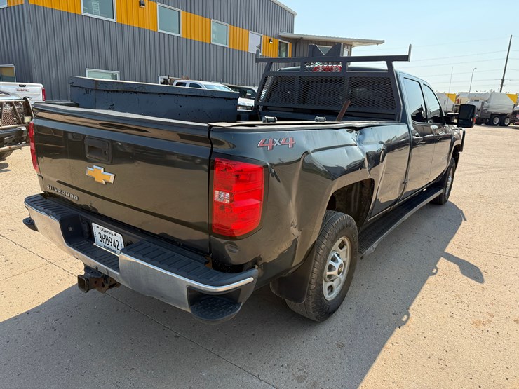 2018-chevrolet-silverado-2500hd-image-7