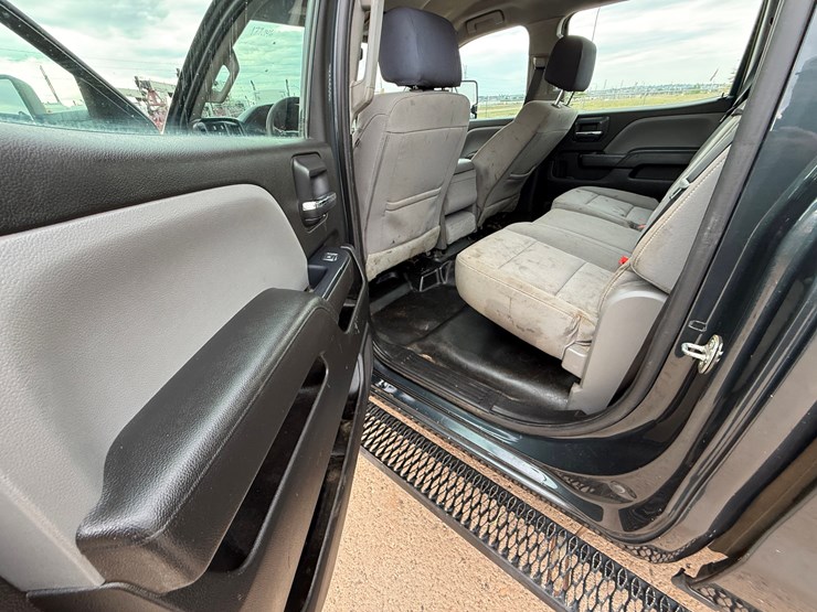 2018-chevrolet-silverado-2500hd-image-22