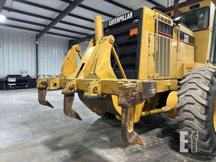 2001-caterpillar-140h-image-11