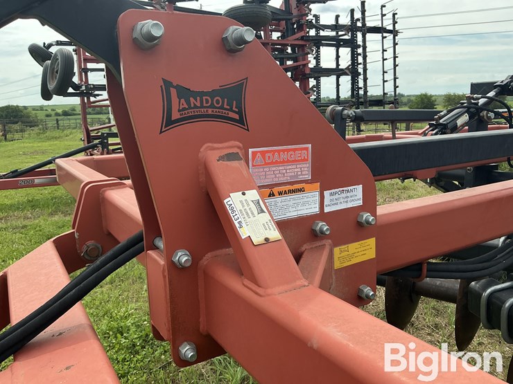 2008-landoll-2327-image-15