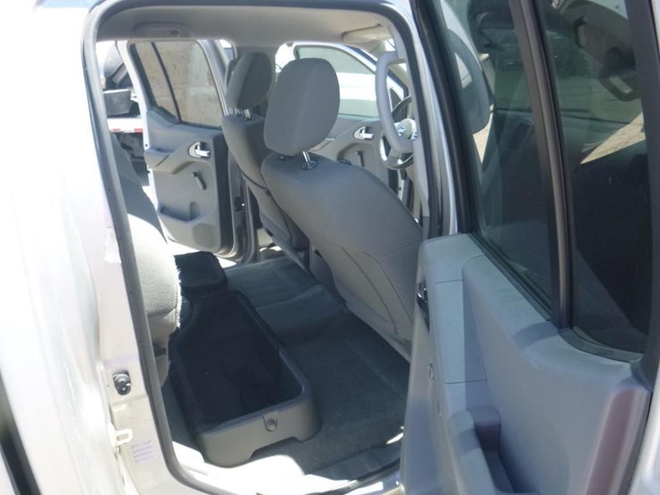 2018-nissan-frontier-image-8