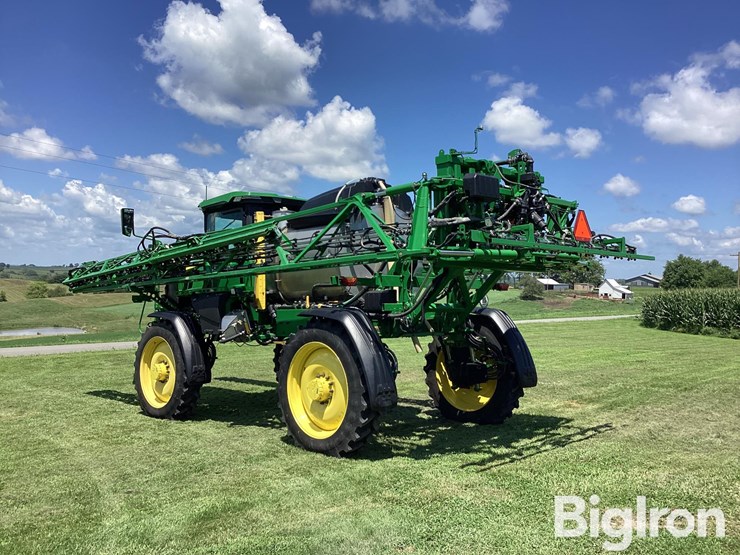 2022-john-deere-412r-image-7