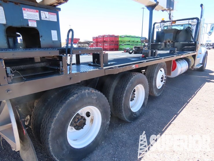 2015-peterbilt-367-image-7