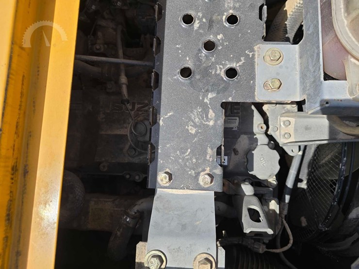 2018-deere-245g-lc-image-19