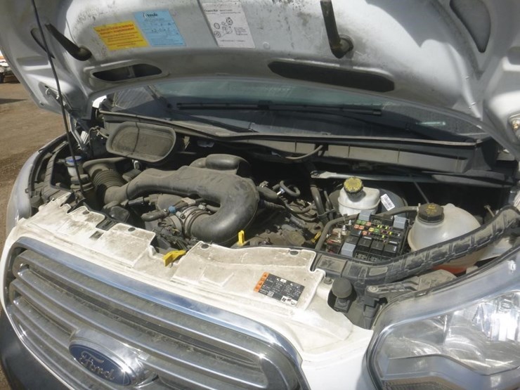 2019-ford-transit-image-11