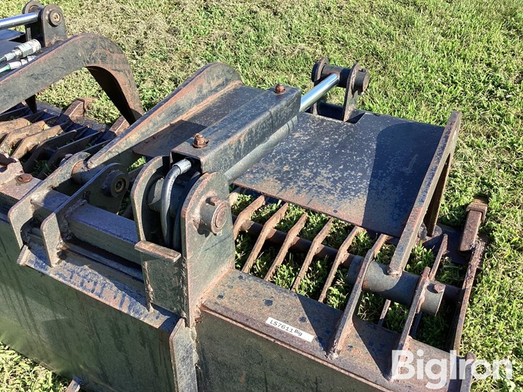 80"-skid-steer-grapple-bucket-image-15