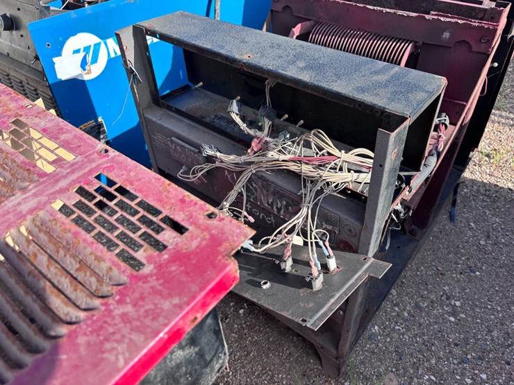 #39064-•-lincoln-electric-dc-600-welder-|-for-parts/repairs-image-2