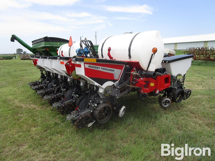 2023-massey-ferguson-pa-w12-12r30-front-fold-planter-w/liquid-fertilizer-image-5
