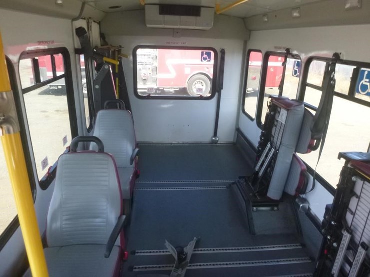 2019-ford-transit-image-7