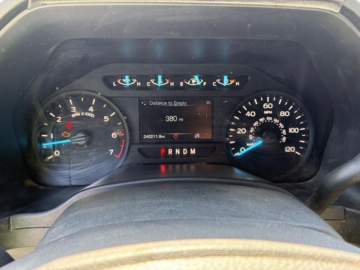 2018-ford-f150-xl-image-15