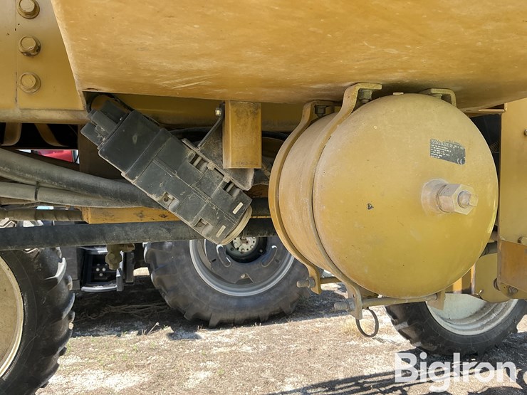 ag-chem-rogator-554-image-12