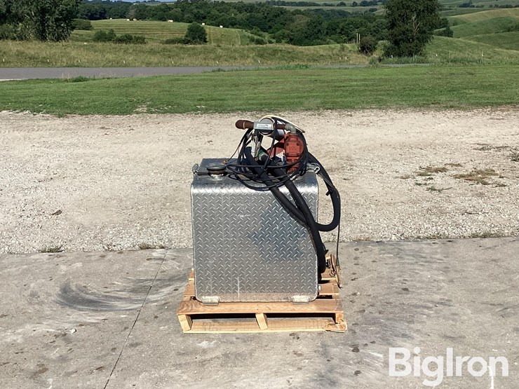 aluminum-fuel-tank-w/pump-&-nozzle-image-2
