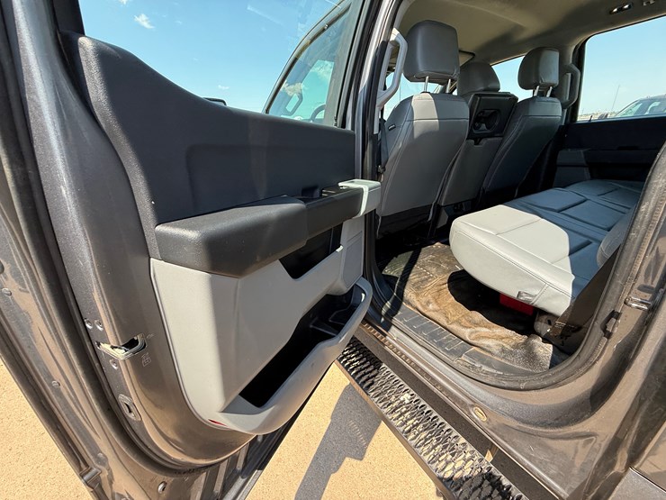 2023-ford-f250-image-22