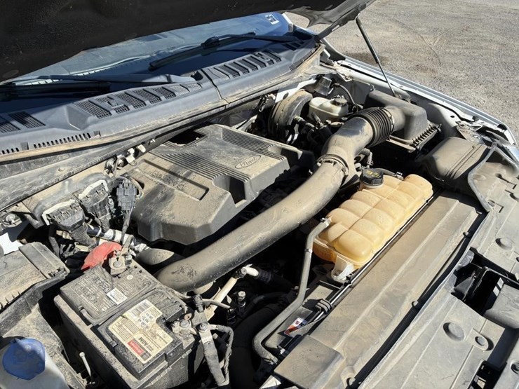 2018-ford-f150-xl-image-9