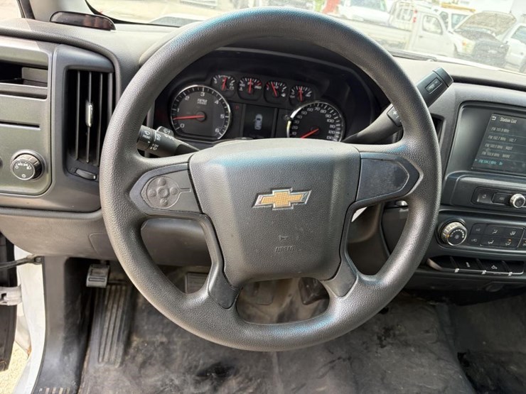 2016-chevrolet-1500-image-14