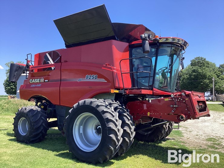 2019-case-ih-8250-image-3