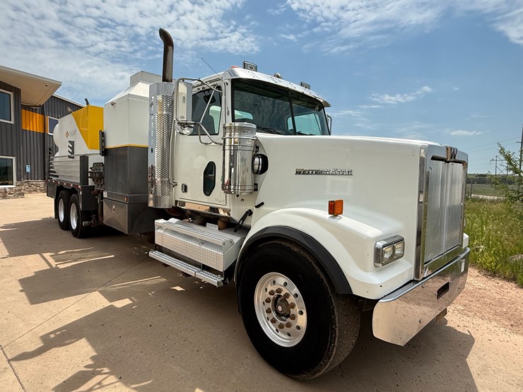 2009-western-star-4900-image-4