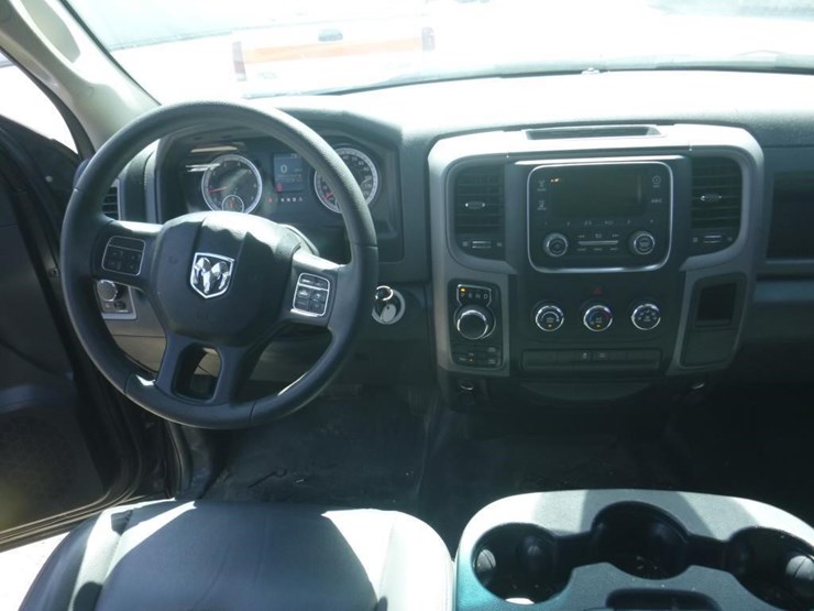 2017-dodge-1500-image-9