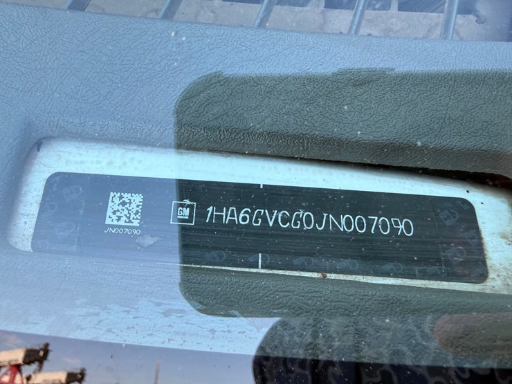 2018-chevrolet-express-4500-image-11