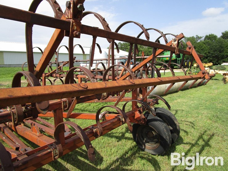 crustbuster-36'-hydraulic-fold-springtooth-w/3-bar-harrow-image-20