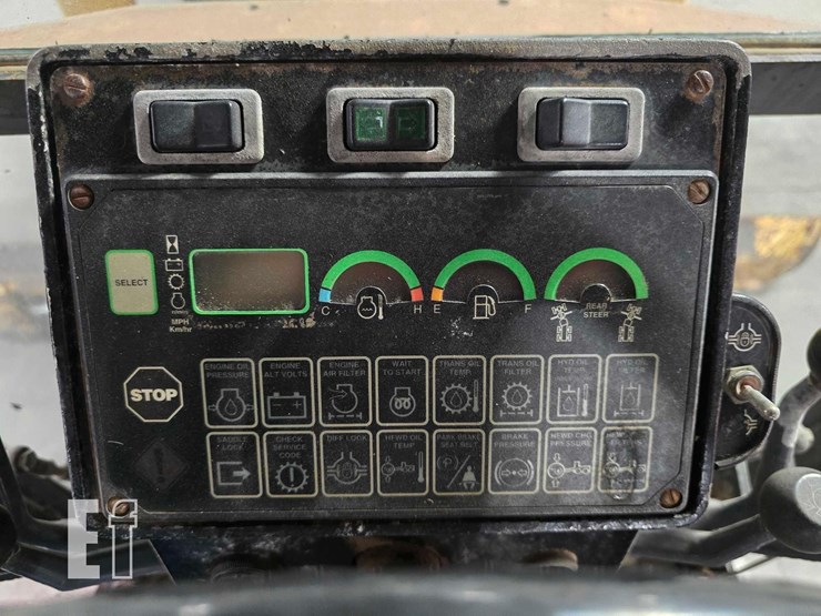 2006-deere-670ch-ii-image-19