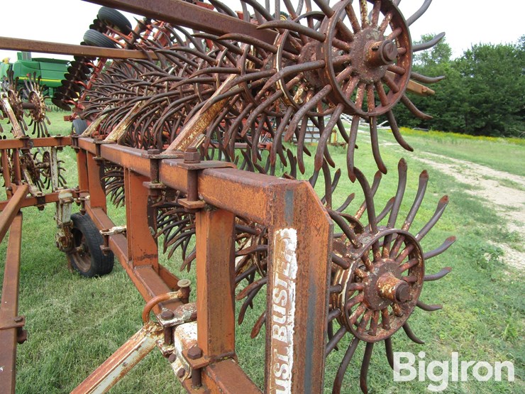 crustbuster-front-fold-rotary-hoe-image-13