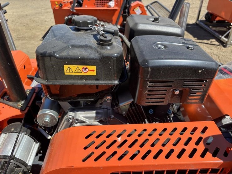 2026-sdlool-lm1000q-rc-flail-mower-image-12