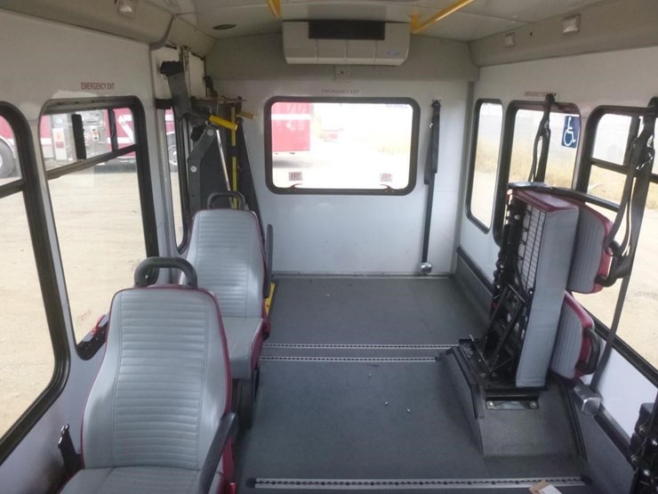 2019-ford-transit-image-7