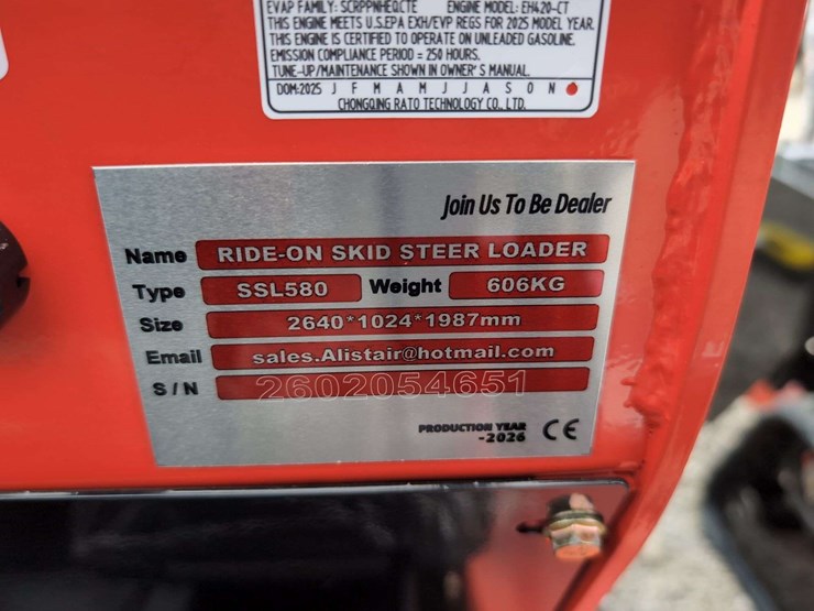 sdl-ride-on-mini-skid-steer-loader-ssl580-image-8