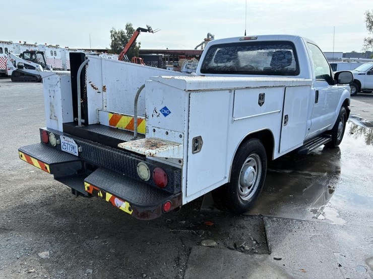 2013-ford-f250-image-3
