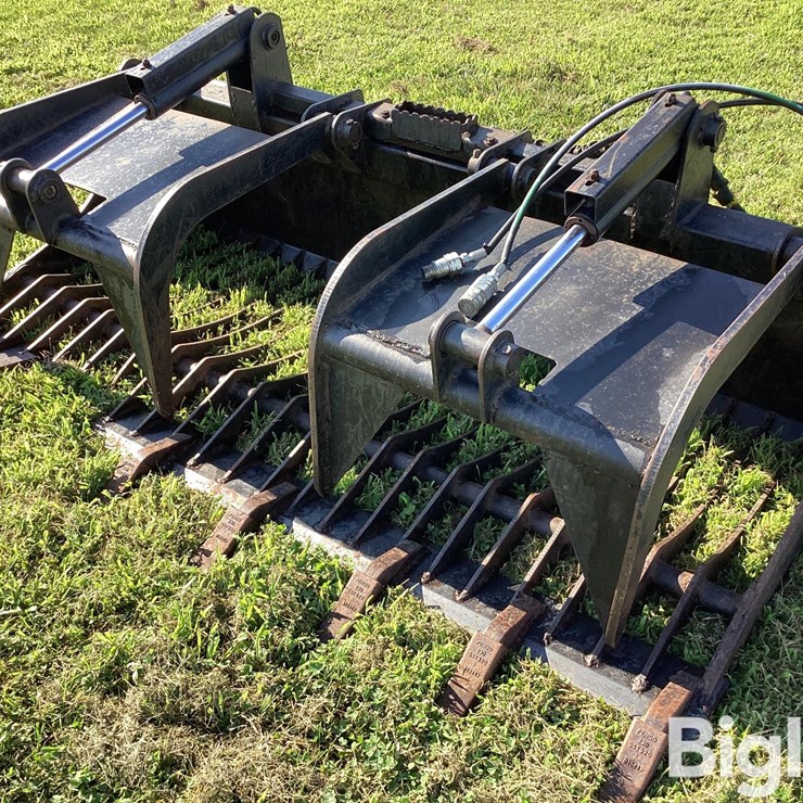 80" Skid Steer Grapple Bucket
