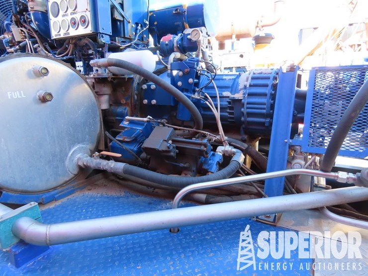 2011-caterpillar-c15-image-8
