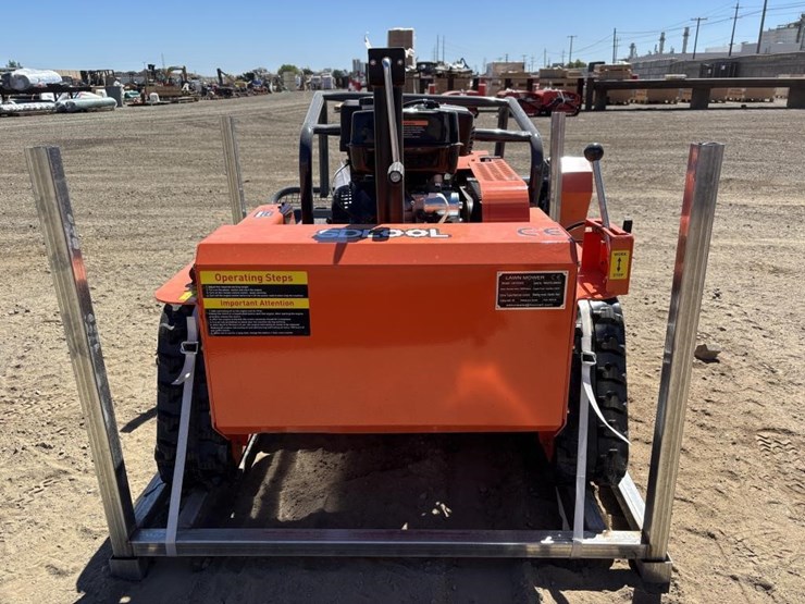 2026-sdlool-lm1000q-rc-flail-mower-image-6