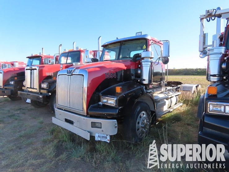 2013-western-star-4900-image-1