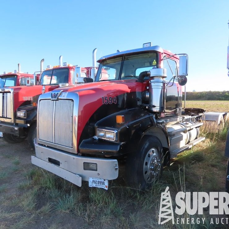 2013 WESTERN STAR 4900