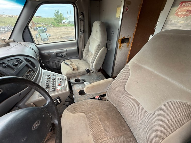 1998-ford-e-super-duty-image-11