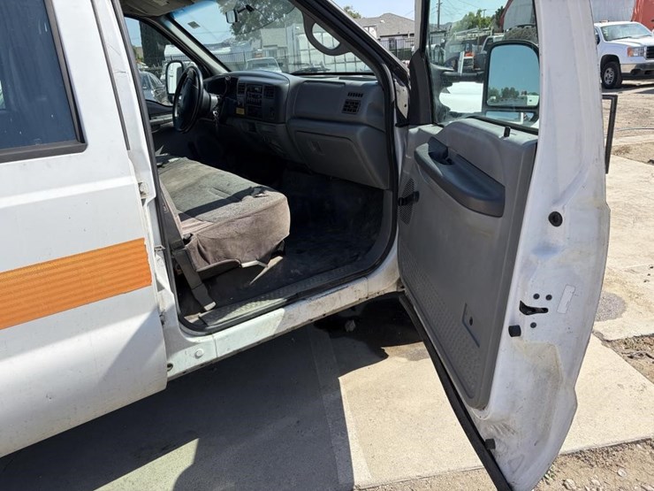 2002-ford-f350-image-10