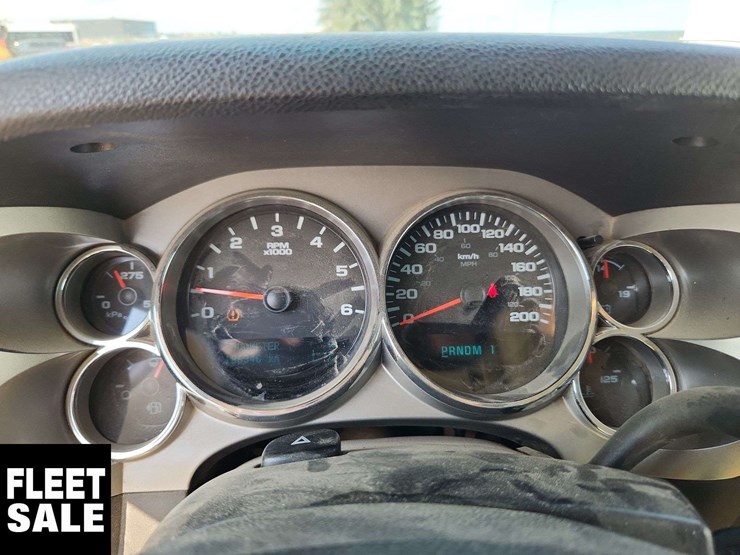 2013-chevrolet-silverado-2500hd-image-22