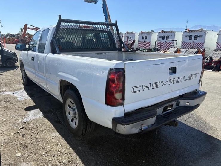 2007-chevrolet-silverado-1500-image-4