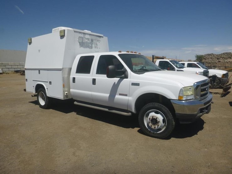 2004-ford-f550-image-2