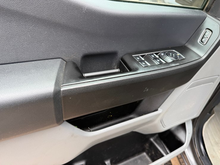 2023-ford-f250-sd-xl-image-21