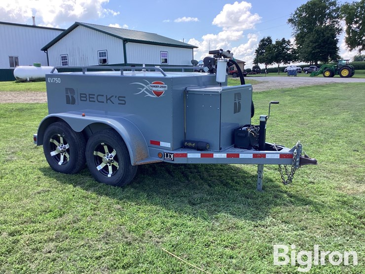 2019-thunder-creek-equipment-ev-750-image-3