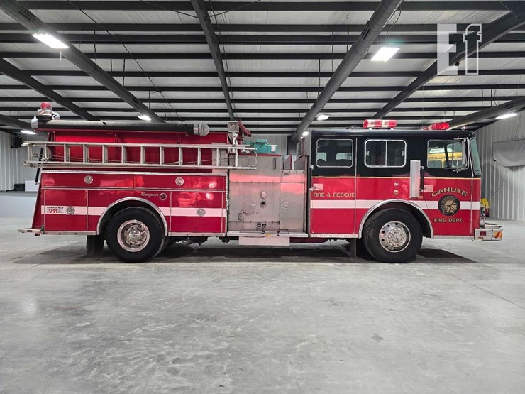 1991-seagrave-pumper-image-6