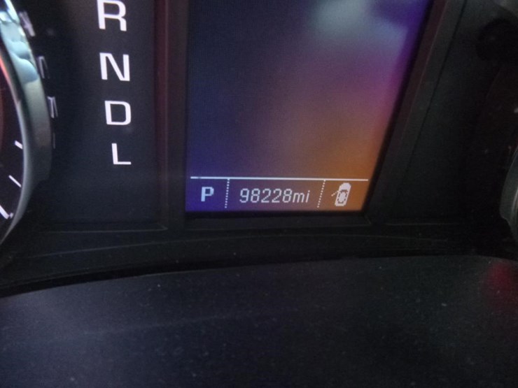 2018-chevrolet-1500-image-14