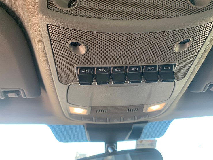 2022-ford-f250-image-12