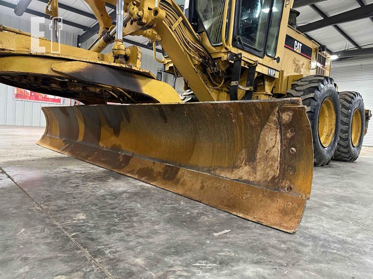 2001-caterpillar-140h-image-9