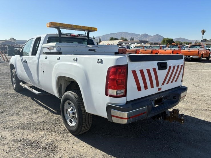 2012-gmc-sierra-2500-image-4